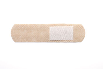 デルガード　指に巻きやすい絆創膏　使い方03