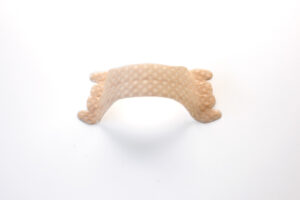 鼻呼吸が楽になる 鼻腔拡張テープ ベージュ 装着イメージ