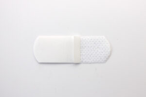 滅菌済み個包装で安心　口とじスリープテープ　使い方02