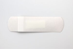 防水伸縮絆創膏　サビオ　Mサイズ　使い方01