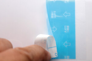 必要なサイズに切って使える　防水フィルム　ロールタイプ　50mm幅×2m巻　使い方08