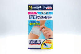 水やバイ菌から傷口を守る　防水ワンタッチパッド　Mサイズ　5枚入