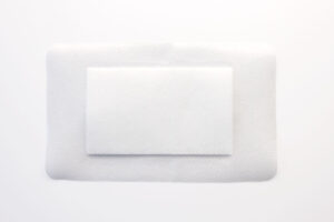 水やバイ菌から傷口を守る　防水ワンタッチパッド　Mサイズ　使い方03